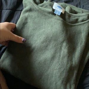 Light weight sweater